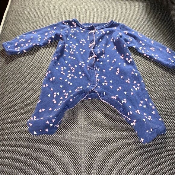 Carter's Other - Caters new born onesie 